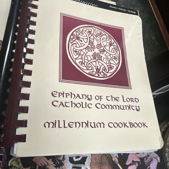 Millennium Cookbook Epiphany of the Lord Catholic Community 2000 Church Recipes - Picture 1 of 5